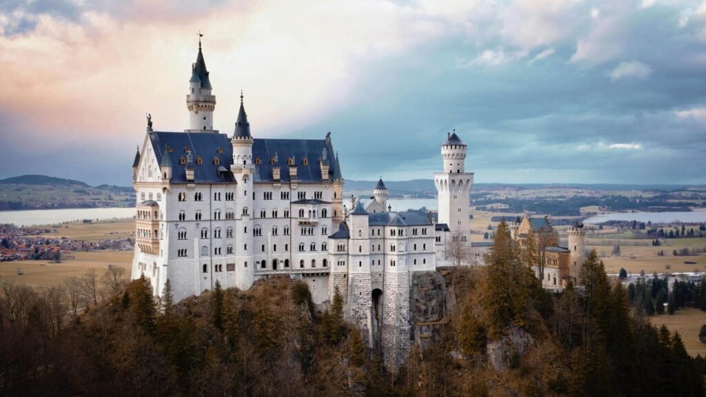 Neuschwanstein Castle (Bavaria) - CastleLore