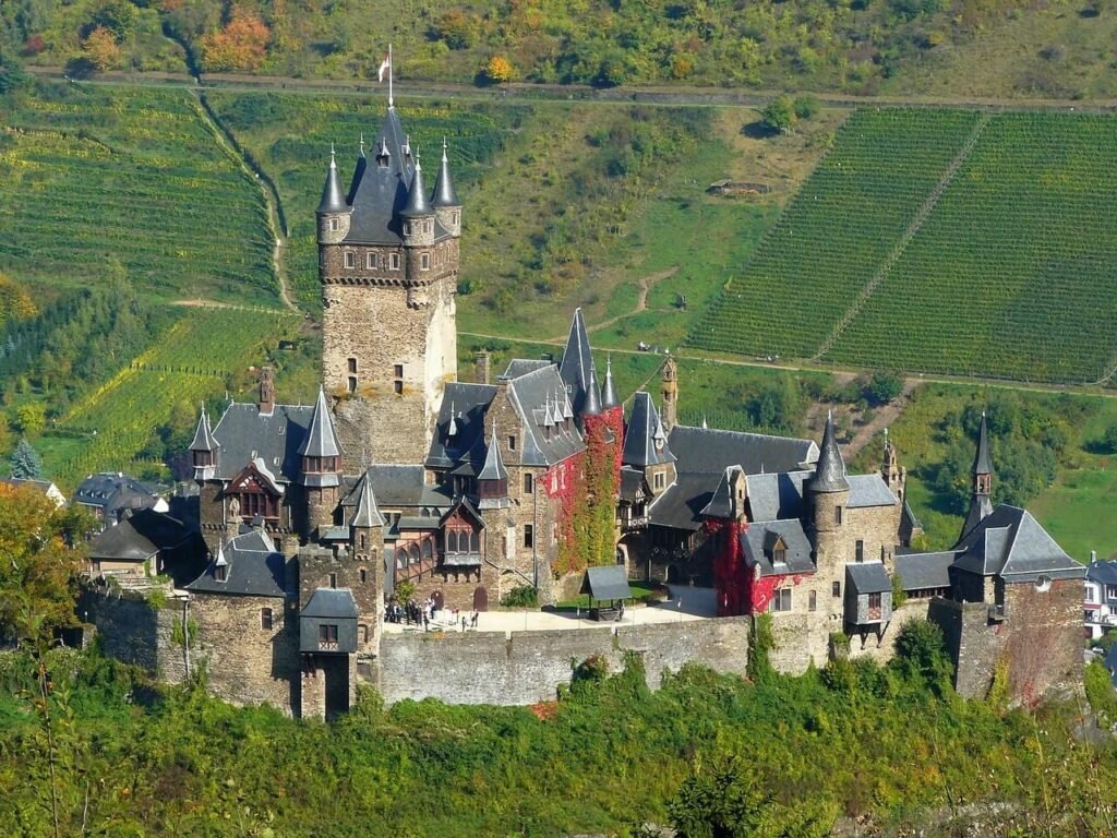 Reichsburg-Cochem Castle (Rhineland-Palatinate) - CastleLore