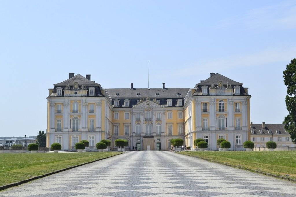 Schloss Augustusburg Palace (North Rhine-Westphalia) - CastleLore