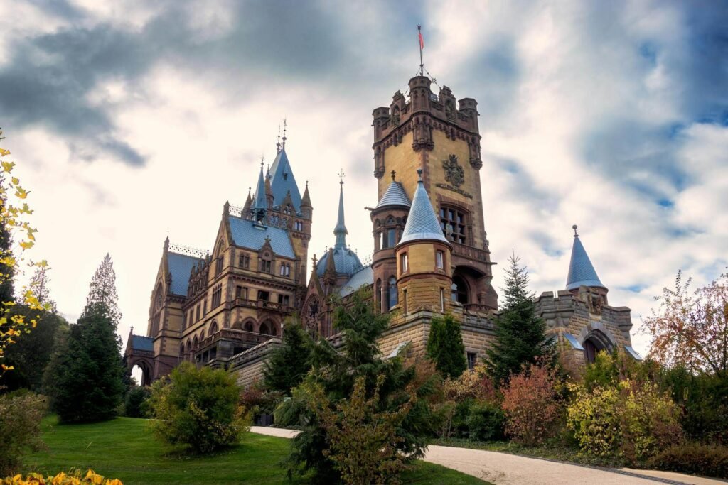 Schloss Drachenburg (North Rhine-Westphalia) - CastleLore